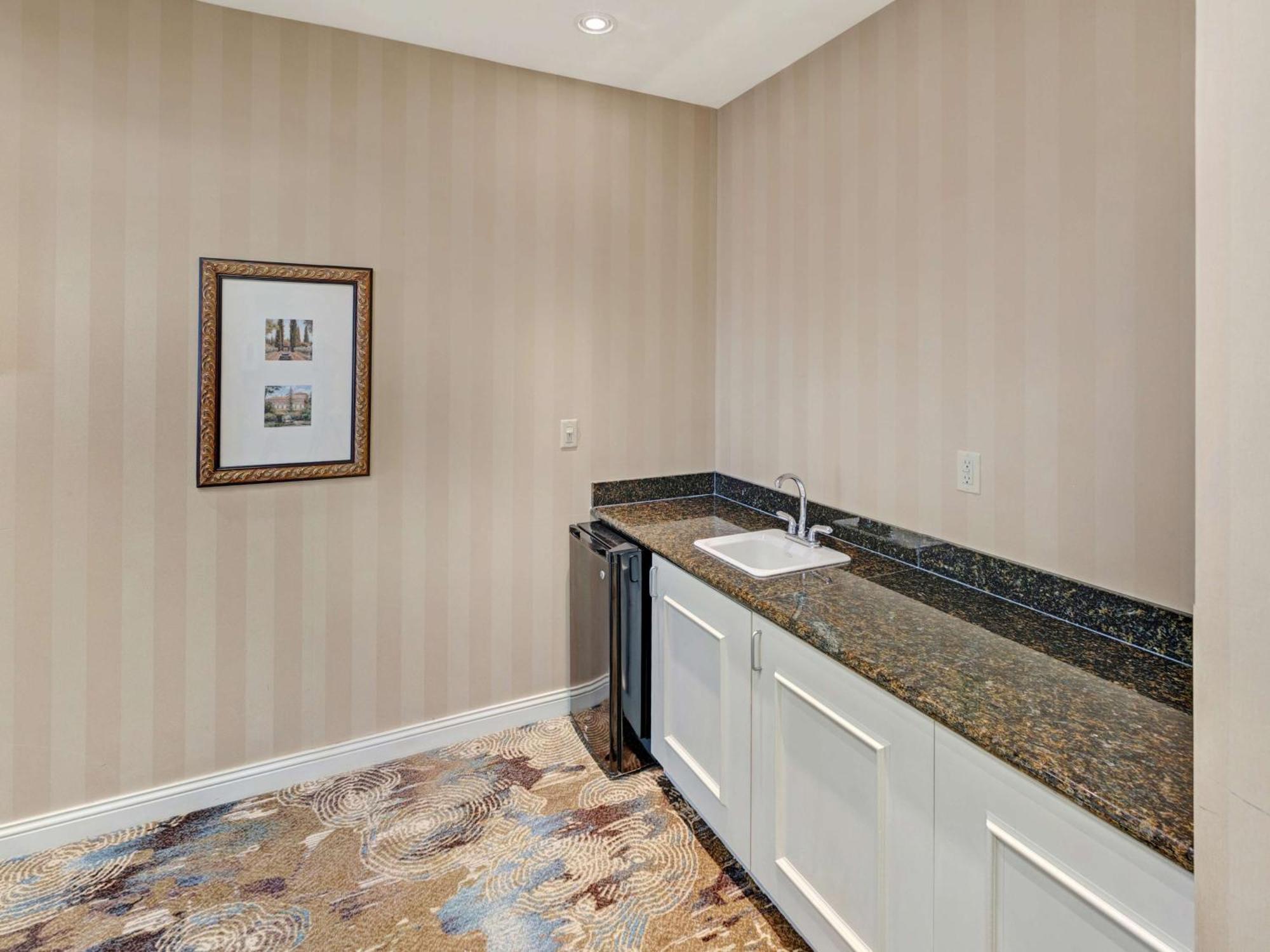 Hilton Garden Inn Oklahoma City North Quail Springs Екстер'єр фото